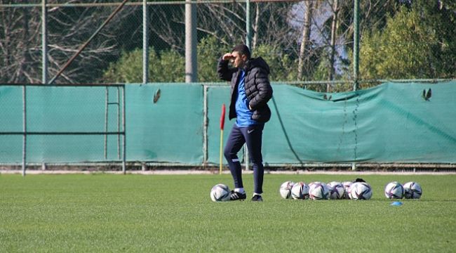 Serdar Bozkurt, Giray Küçük'ü yerden yere vurdu