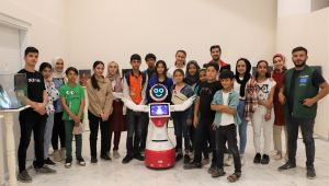 Çocuklar Bilim Merkezinde Uzay Bilimleri ve Teknolojiyle Tanışıyor