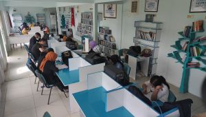Eyyübiye Belediyesi Üniversiteye Hazırlanan Gençlere Desteğe Devam Ediyor