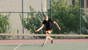 Demokrasi ve Milli Birlik Günü Tenis Turnuvası Başladı