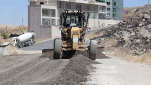 Karaköprü’de  Yol Ağı Her Geçen Gün Genişliyor