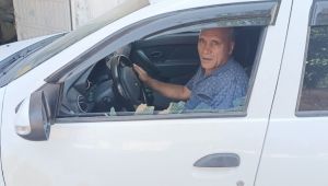 Şanlıurfa'da Aşırı Sıcaktan Otomobil Camı Çatladı