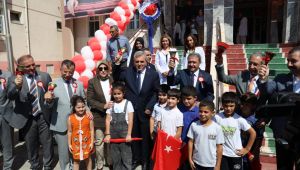 Başkan Beyazgül, ‘’Öğrencilerin Heyecanına Ortak Olduk’’