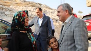 Başkan Beyazgül Ev Ziyaretleriyle Gönüllere Taht Kurdu