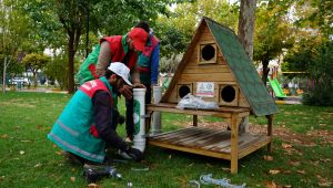 Karaköprü'de Parklara Kedi Evleri Yerleştiriliyor