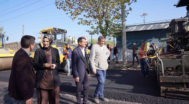 Siverek’te yol yapım çalışmaları son sürat devam ediyor