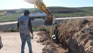 Büyükşehir’den Hilvan ve Karaköprü Kırsalında Asfalt ve Büz Boru Çalışması