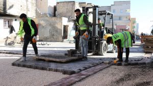 Haliliye’de Merkez ve Kırsal Mahallelerde Hummalı Yol Çalışması