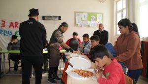 Suruç Belediyesi'nden 3 Aralık Dünya Engelliler Günü'nde Pizza İkramı 