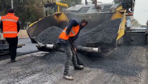 Büyükşehir’den Emniyet Caddesi’nde Sıcak Asfalt Çalışması