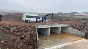 Kırsal mahallelerde yol çalışmaları sürüyor