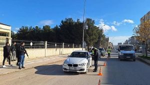 Urfa'da Emniyeti yaptığı uygulamada çeşitli suçlardan aranan 46 şahıs yakalandı