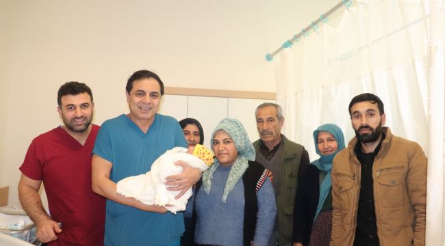 13 Yıllık Çocuk Özlemi Harran Üniversitesi Hastanesi’nde Son Buldu