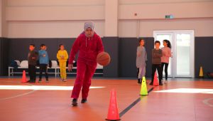 Karaköprü’de Çocuklar Ara Tatili Sporla Değerlendiriyor