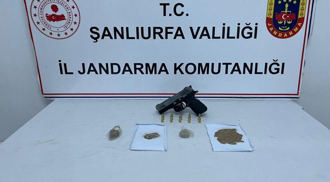 Şanlıurfa'da zehir tacirleri jandarmadan kaçamadı