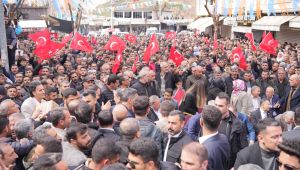 Ak Kadrolardan Miting Gibi Seçim Ofisi Açılışı