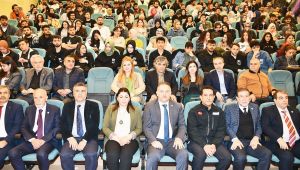 Harran Üniversitesi’nde Geçen Yılki Afetlerde Yaşamlarını Kaybedenlerin Anısına Anlamlı Bir Program Düzenlendi