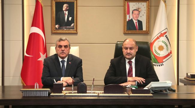 Başkan Gülpınar Büyükşehir'de Bir Çok Kişiyi Görevden Aldı