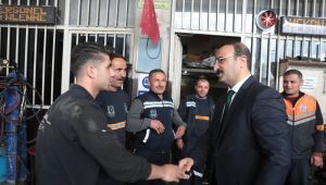 Başkanvekili Aksoy, Personelin Bayramını Kutladı