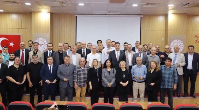 Meslekte 25 Yılını Dolduran Aile Hekimlerine Plaket Takdim Edildi