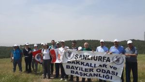 Şanlıurfalı Bakkallar Atatürk Kent Ormanında yürüyüş etkinliği düzenledi