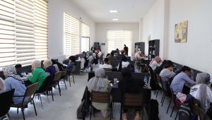 Öğrenciler Sınavlara Okuma Evlerinde Hazırlanıyor
