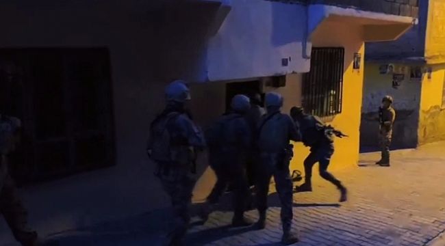 Urfa'da 20 adrese baskın! Çok sayıda gözaltı var
