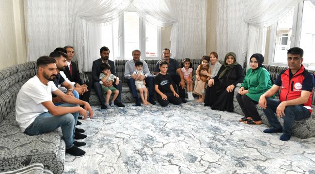 Vali Şıldak 15 Temmuz’da Şehit Aileleri Ve Gazilerin Yanında