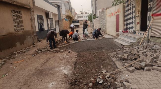 Viranşehir’de Tahrip Olan Yollar Onarılıyor