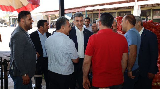 AK Parti Şanlıurfa İl Başkanı Mehmet İlhami Günbegi Hal Esnafları Ziyaret Etti