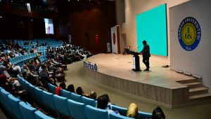 Eczacılık Mesleğine İlk Adım; HRÜ’de Önlük Tören Giyme Töreni Düzenlendi
