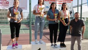 Gençlik Haftası Tenis Turnuvası Ödül Töreniyle Sona Erdi