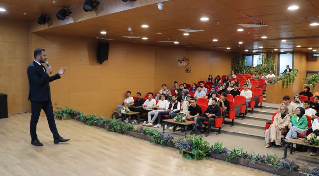 Haliliye Belediyesi, Eğitimler İle Gençlerin Yanında Oluyor