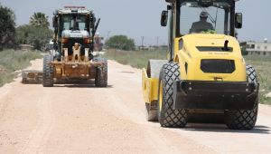 Harran'a Önce Su Geldi, Şimdi De Sıcak Asfalt