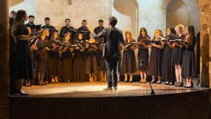 Harran Üniversitesi Öğrencilerinden Oluşan Vox Humanis Korosu’ndan Unutulmaz Konser