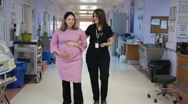 Şanlıurfa Eğitim ve Araştırma Hastanesi'nde Anne ve Bebek Dostu Doğum Deneyimi