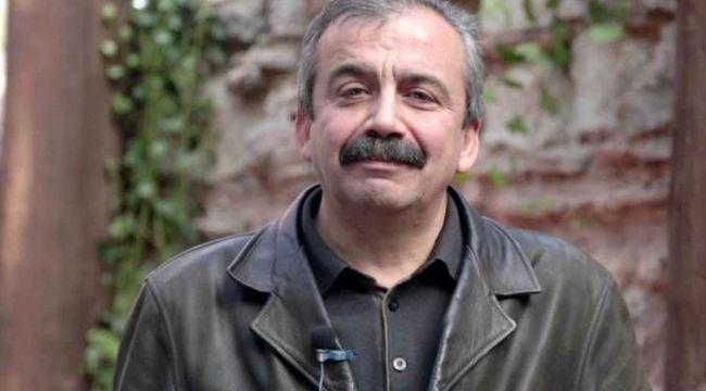Sırrı Süreyya Önder hayatını kaybetti