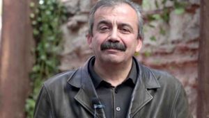 Sırrı Süreyya Önder hayatını kaybetti