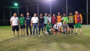 Bakkalspor sahalarda fırtına gibi esiyor