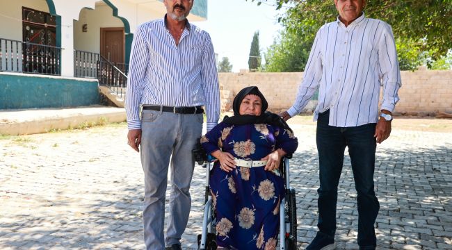 Başkan Özyavuz Aysel Bata'nın Akülü Sandalye İsteğini Yerine Getirdi