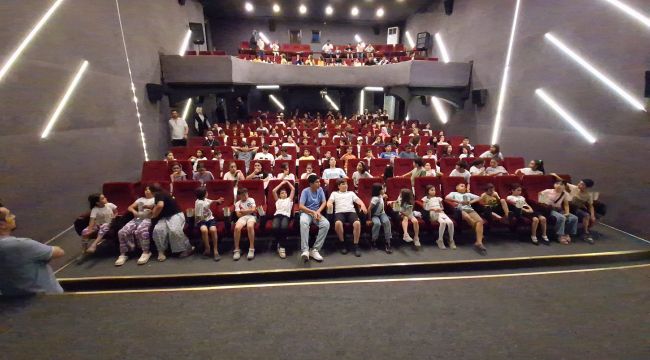 Büyükşehir’den Çocuklara Dijital Sinema Keyfi