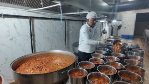 Haliliye Belediyesi’nden İhtiyaç Sahiplerine Sıcak Yemek Hizmeti