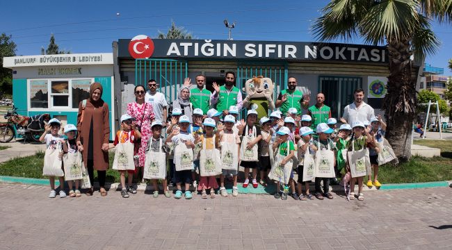 Haliliye Belediyesi’nden Takdir Alan Öğrencilere Karne Hediyesi