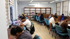 Karaköprü Belediyesinden Sınavlara Hazırlanan Öğrencilere Ders Çalışma Ortamı Desteği  