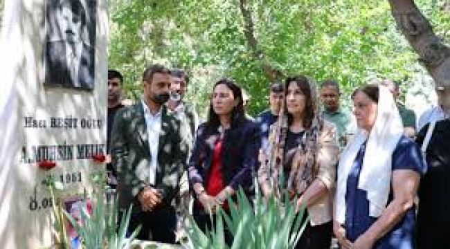 Muhsin Melik ve Mehmet Ayyıldız, mezarı başında anıldı