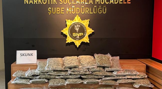  Şanlıurfa'da uyuşturucu operasyonu: 35 kilo skunk ele geçirildi