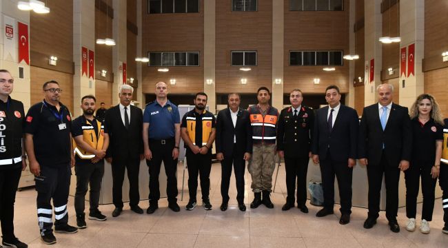 Vali Şıldak'ın Yoğun Bayram Mesaisi Bugün de Sürdü