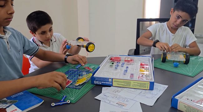 Eyyübiyeli Çocuklar Robotik Kodlama Öğreniyor