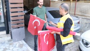 Haliliye Belediyesi İlçeyi Bayraklarla Donatıyor
