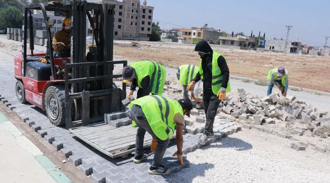 Haliliye’de Parke Döşeme Seferberliği Devam Ediyor